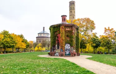 Wasserturmplatz mit Wasserturm