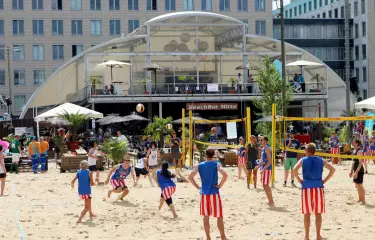 Team activities on BeachMitte